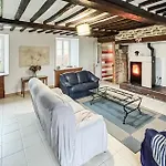 Le Maliverney Hébergement de vacances *